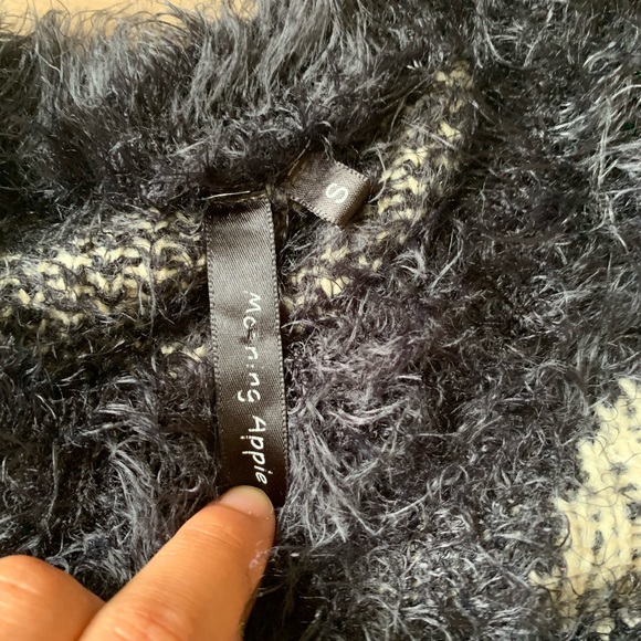 Girls sweater - Picture 4 of 10